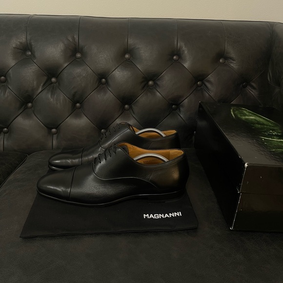 Magnanni Segovia Cap Toe Oxford dress shoes